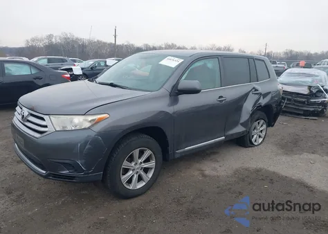 2012 Toyota Highlander Base V6 z USA, uszkodzony, nr VIN 5TDBK3EH4CS100204